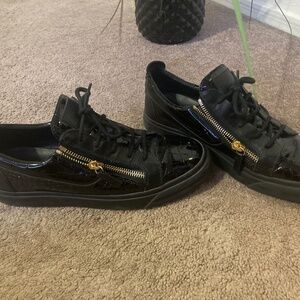 Giuseppe Men’s Low-top